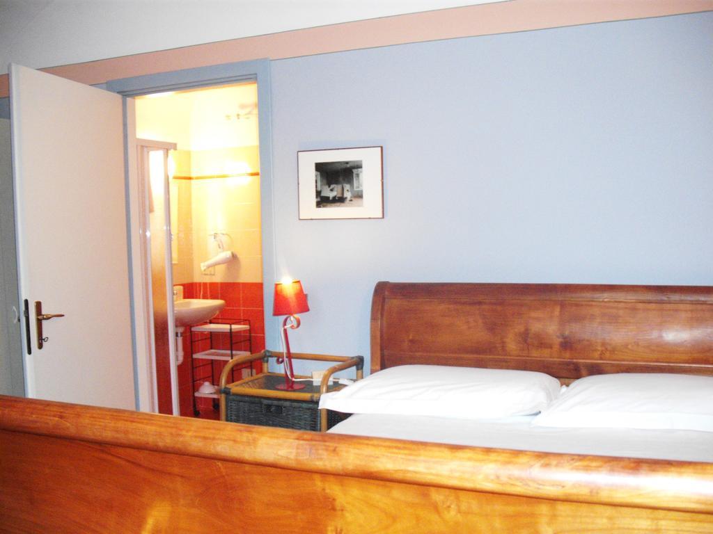 Bed and Breakfast Il Glicine à Zimone Extérieur photo